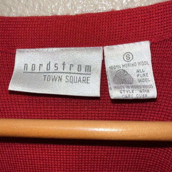 VTG Women's Nordstrom Town Square Merino Wool Red Sweater Cardigan Small READ - Picture 3 of 9